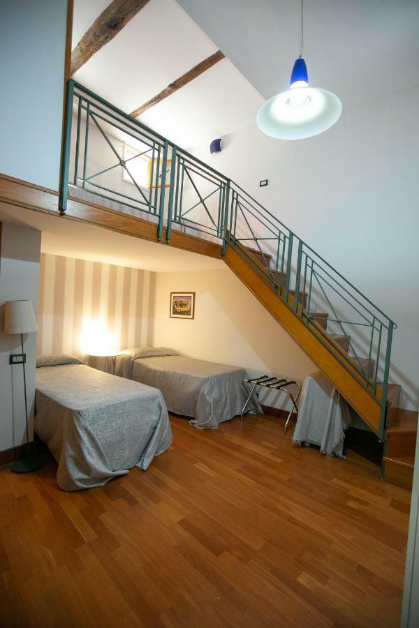 Sweet Toledo By Dimorra Apartment Naples Luaran gambar